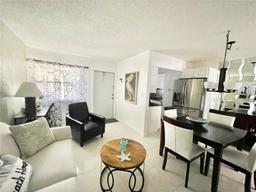 Picture of 2145 Pierce St # 231, Hollywood, FL 33020