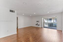 Picture of 17051 NE 35Th Ave # 109, North Miami Beach, FL 33160