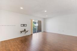 Picture of 17051 NE 35Th Ave # 109, North Miami Beach, FL 33160