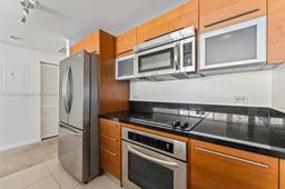 Picture of 253 NE 2Nd St # 2001, Miami, FL 33132