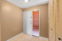 Picture of 10018 Hammocks Blvd # 5, Miami, FL 33196