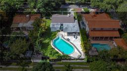 Picture of 365 De Leon Dr, Miami Springs, FL 33166