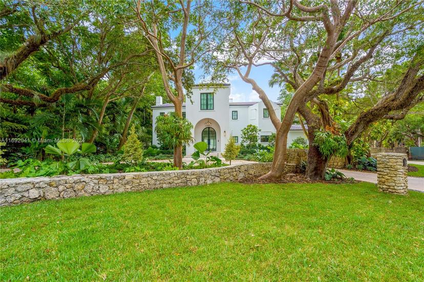 Picture of 4860 Hammock Lake Drive, Coral Gables FL 33156