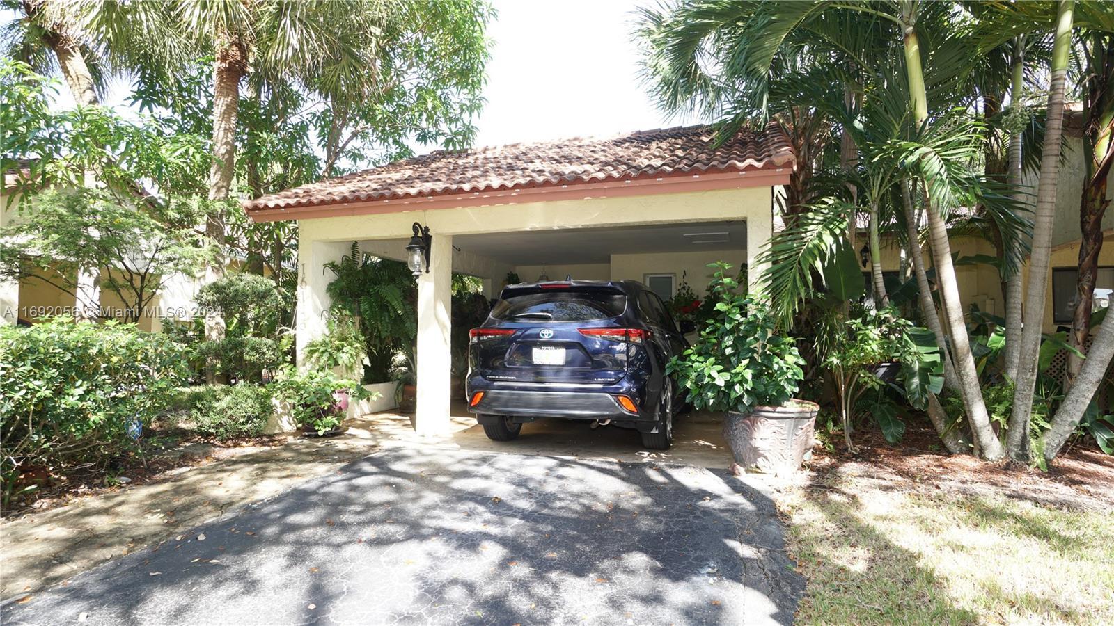 Picture of 16145 Laurel Dr # 31, Weston, FL 33326