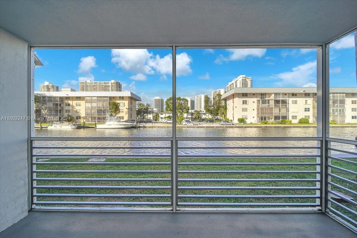 Picture of 3725 NE 169 St # 105, North Miami Beach, FL 33160