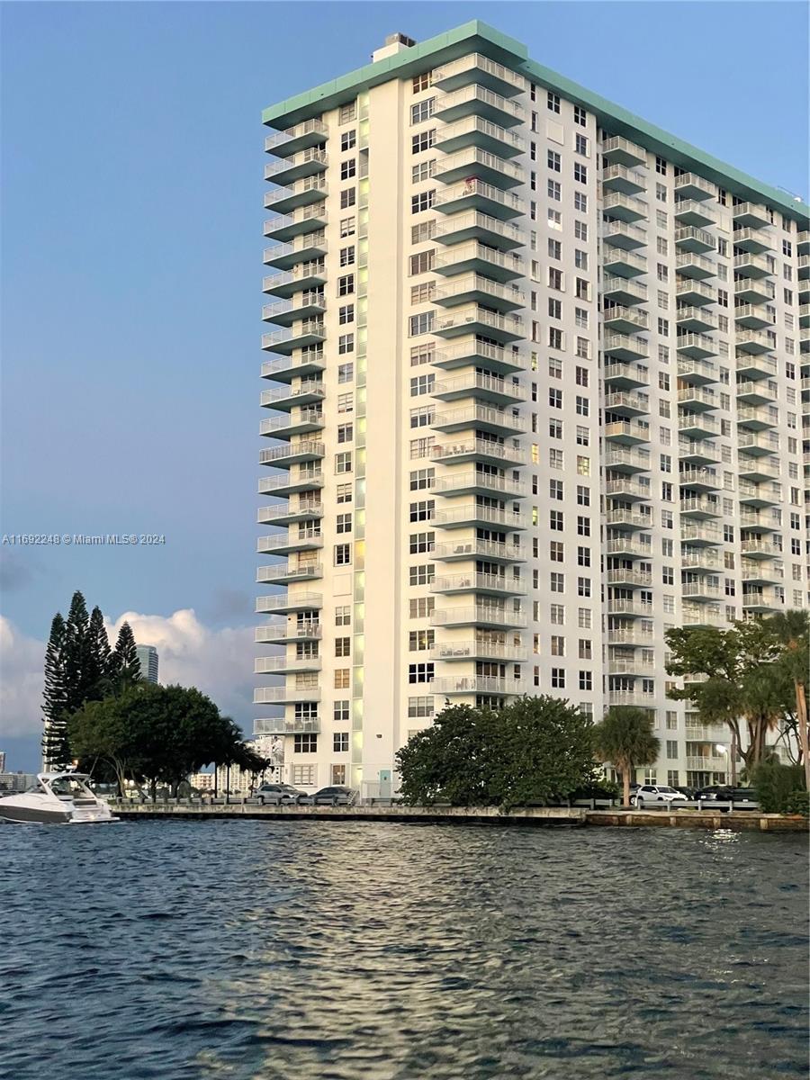 Picture of 301 174Th St # 2407, Sunny Isles Beach, FL 33160