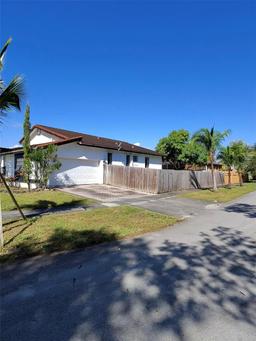 Picture of 7821 SW 197Th Ter, Cutler Bay, FL 33189