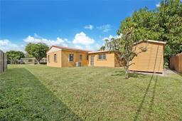 Picture of 14841 Polk St, Miami, FL 33176