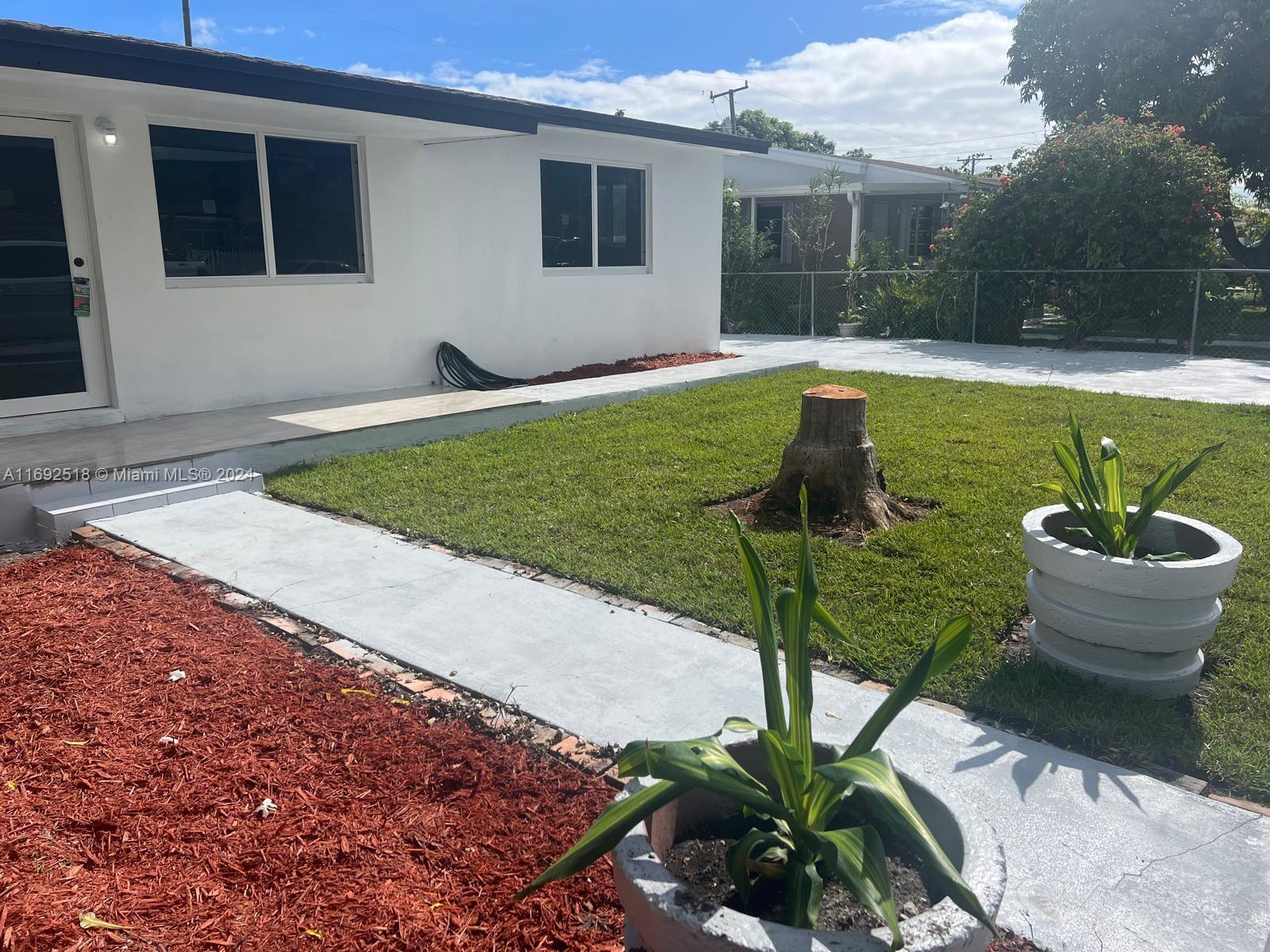 Picture of 4787 E 8Th Ct, Hialeah, FL 33013