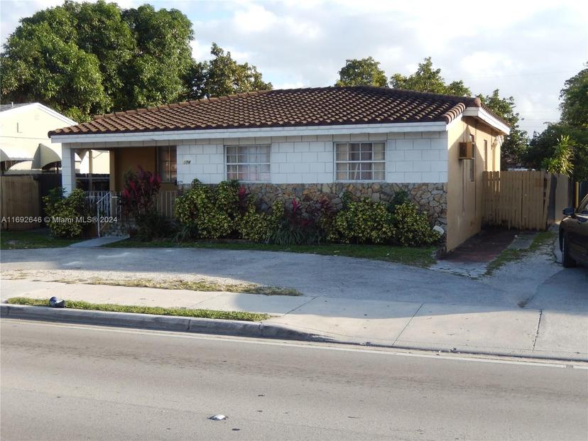 Picture of 274 E 49Th St, Hialeah FL 33013