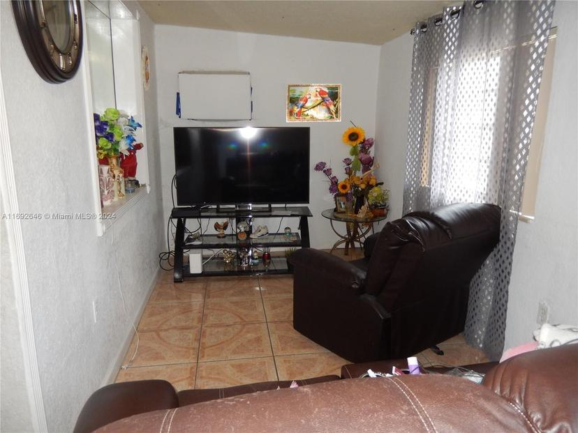 Picture of 274 E 49Th St, Hialeah FL 33013