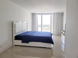 Picture of 1717 N Bayshore Dr # 1253, Miami, FL 33132