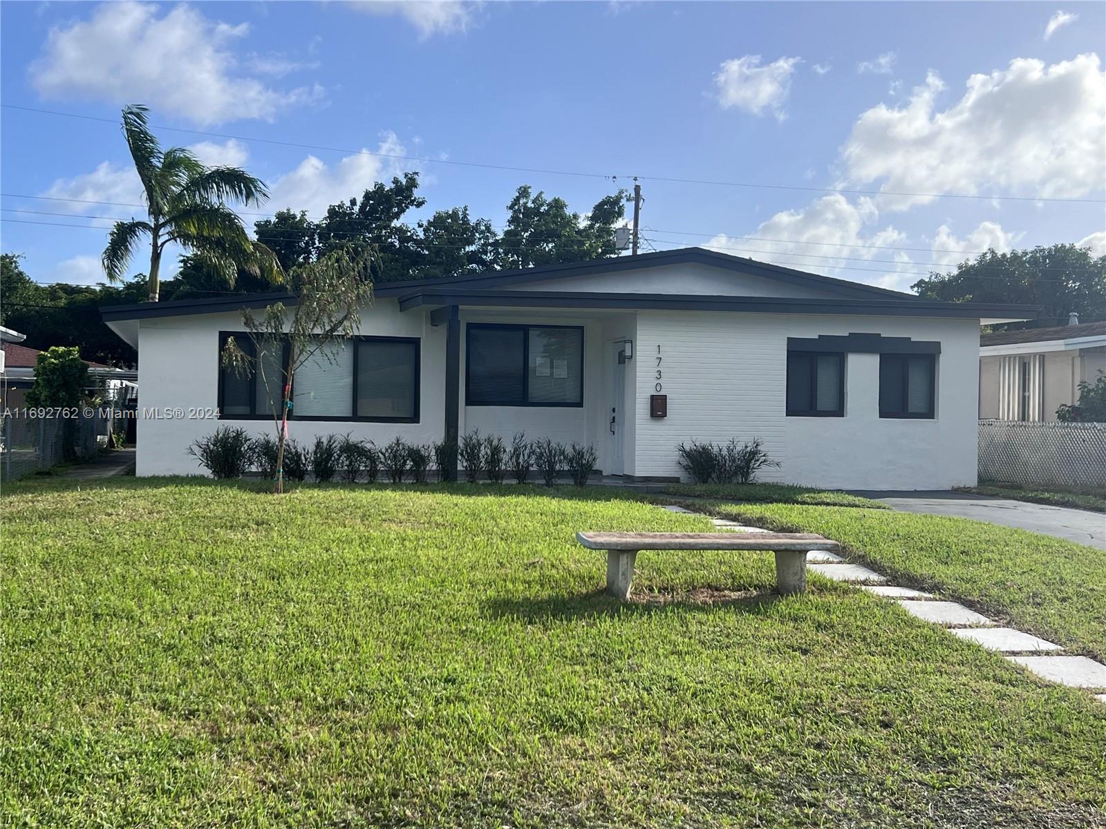 Picture of 1730 NE 170Th St, North Miami Beach, FL 33162