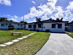 Picture of 1730 NE 170Th St, North Miami Beach, FL 33162