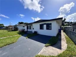 Picture of 1730 NE 170Th St, North Miami Beach, FL 33162