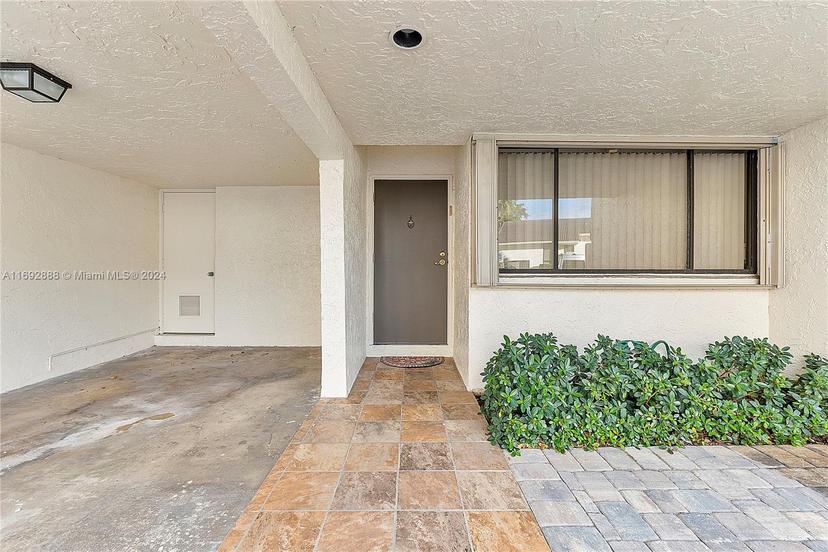 Picture of 1601 Cypress Pointe Dr # 1601, Coral Springs FL 33071