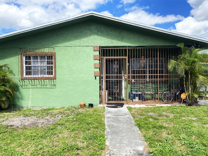 Picture of 4215 NW 168Th Ter, Miami Gardens FL 33055