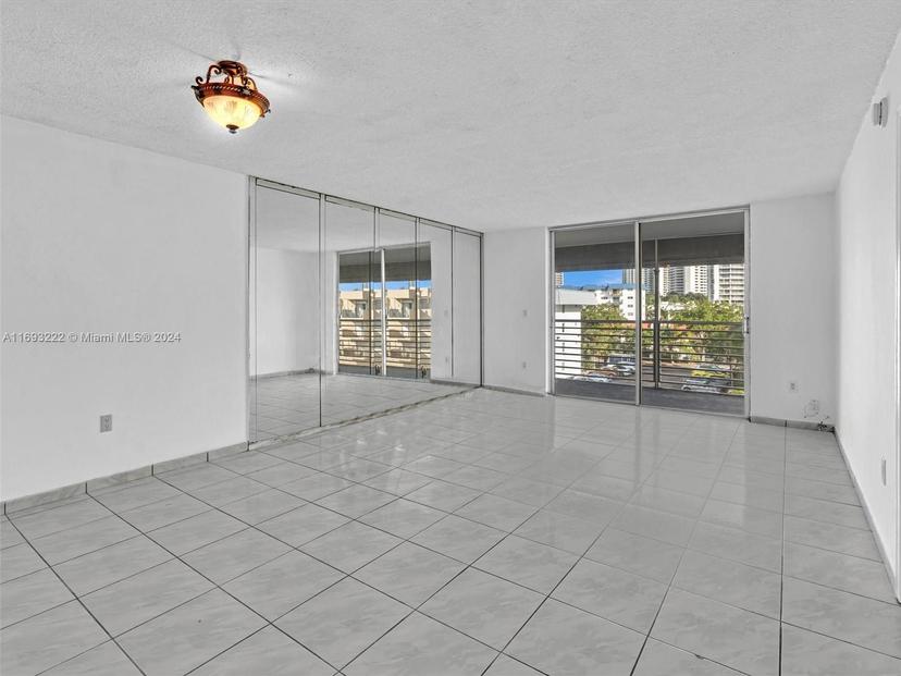 Picture of 3849 NE 169Th St # 405, North Miami Beach FL 33160