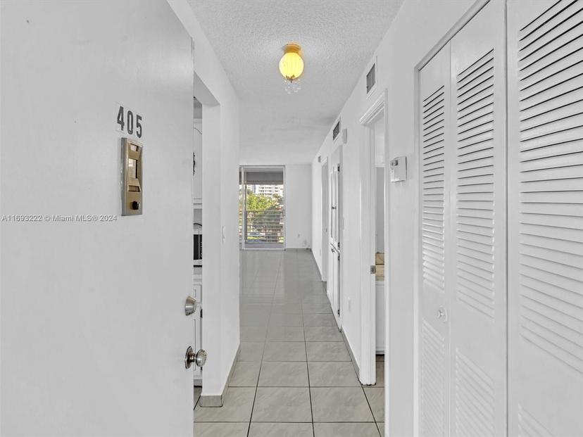 Picture of 3849 NE 169Th St # 405, North Miami Beach FL 33160