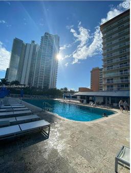 Picture of 19201 Collins Ave # 1010, Sunny Isles Beach, FL 33160