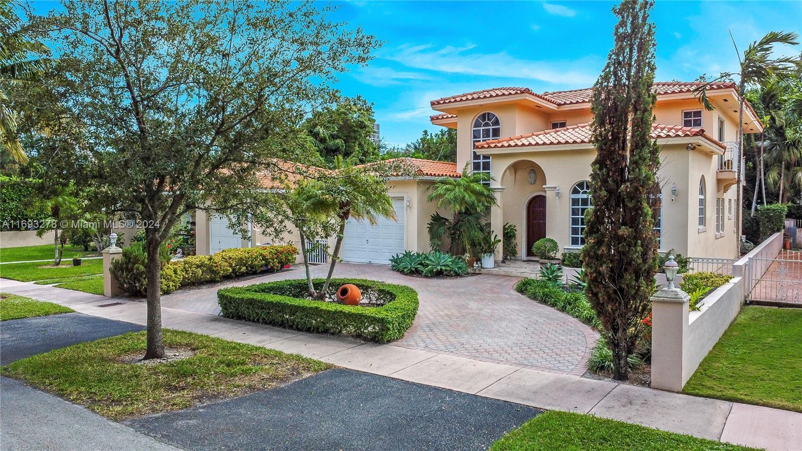 Picture of 238 Cadima Ave, Coral Gables, FL 33134