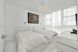 Picture of 18201 Collins Ave # 1002, Sunny Isles Beach, FL 33160