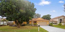 Picture of 15824 Cotswold Ct, Davie, FL 33331