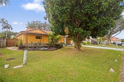 Picture of 15824 Cotswold Ct, Davie, FL 33331