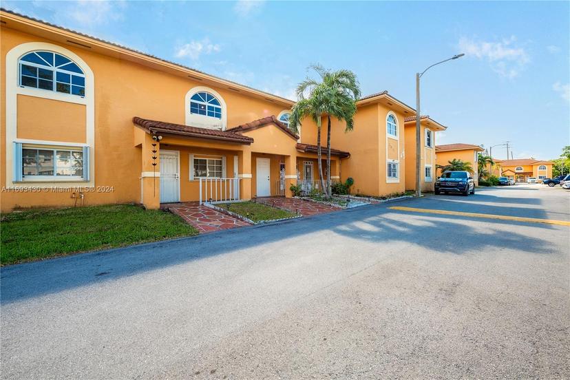 Picture of 3518 W 80Th St # 49, Hialeah FL 33018