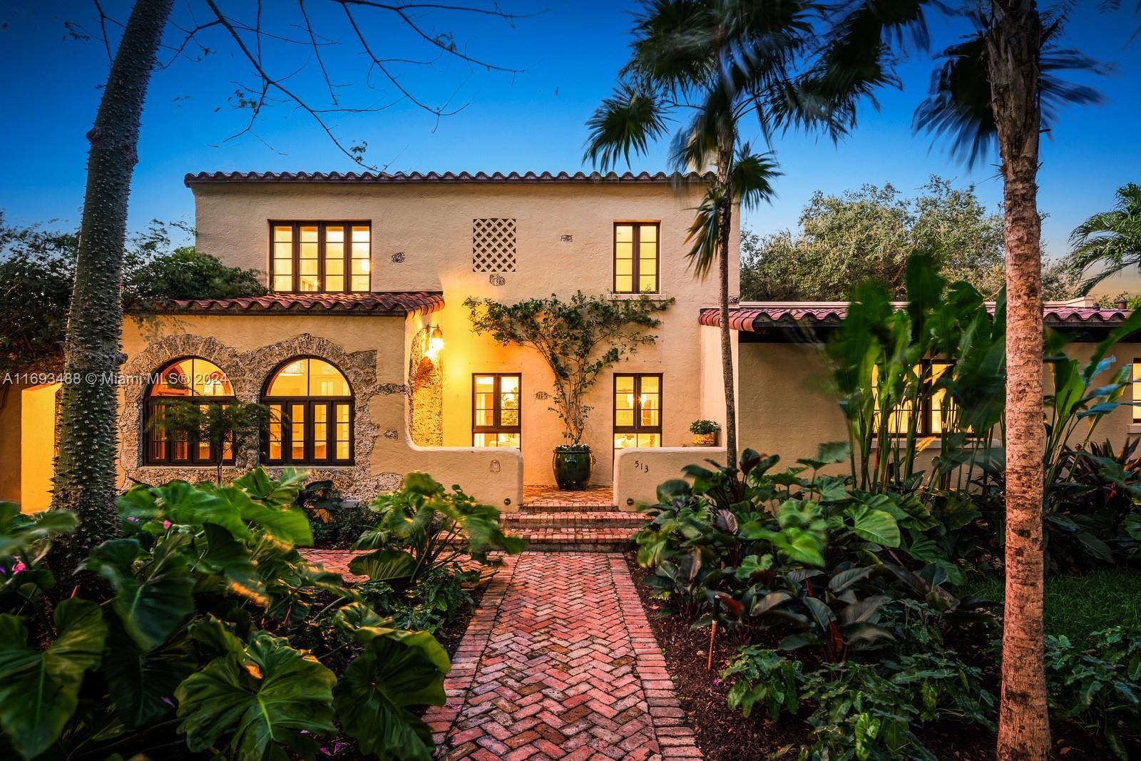 Picture of 513 Majorca Ave, Coral Gables, FL 33134