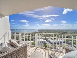 Picture of 2000 Towerside Ter, Miami, FL 33138