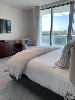 Picture of 2627 S Bayshore Dr # 1208, Miami, FL 33133