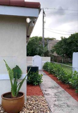 Picture of 16820 NW 54Th Ct, Miami Gardens, FL 33055