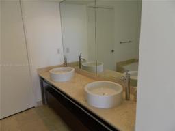 Picture of 16275 Collins Ave # 803, Sunny Isles Beach, FL 33160