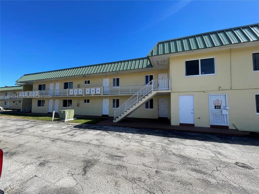 Picture of 505 NW 177Th St # 243, Miami Gardens FL 33169