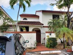 Picture of 347 Ives Dairy Rd # 3, Miami, FL 33179