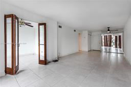 Picture of 2000 Atlantic Shores Blvd # 107, Hallandale Beach, FL 33009