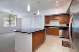 Picture of 888 Douglas Rd # 107, Coral Gables, FL 33134