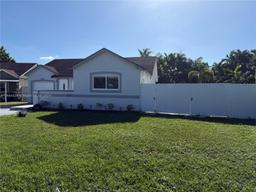 Picture of 3430 NW 203Rd Ln, Miami Gardens, FL 33056