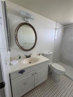 Picture of 950 Hillcrest Dr # 302, Hollywood, FL 33021