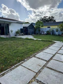 Picture of 3303 NW 181St St, Miami Gardens, FL 33056