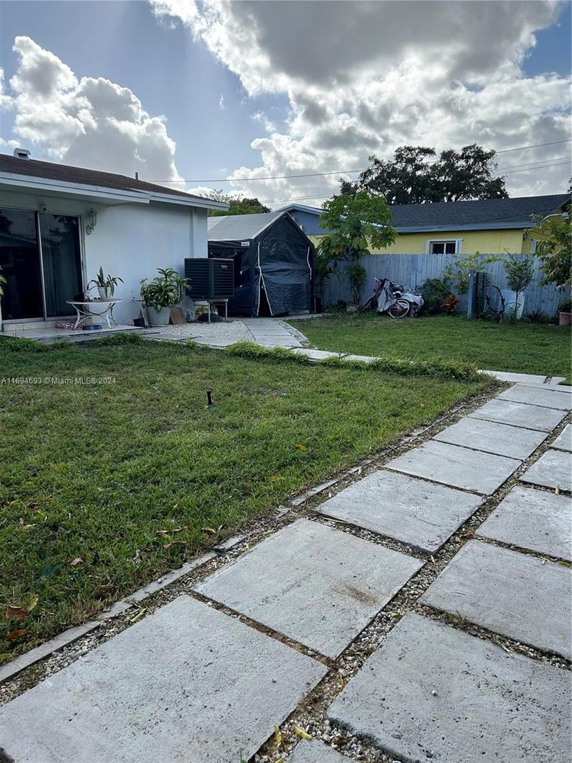 Picture of 3303 NW 181St St, Miami Gardens FL 33056