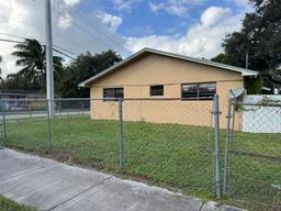 Picture of 16945 NW 28Th Ave, Miami Gardens, FL 33056