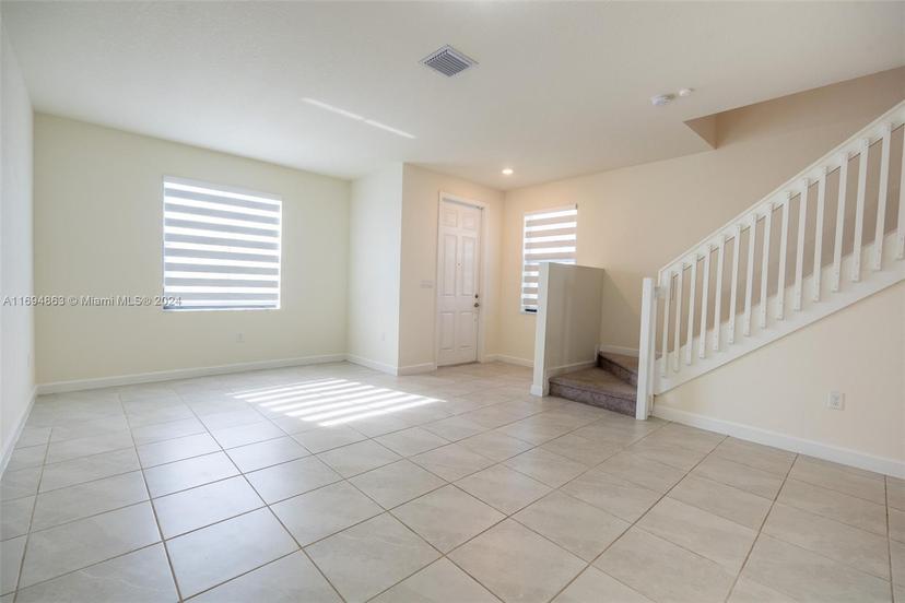 Picture of 11402 W 34Th Way, Hialeah FL 33018