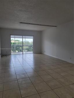 Picture of 4400 Hillcrest Dr # A, Hollywood, FL 33021