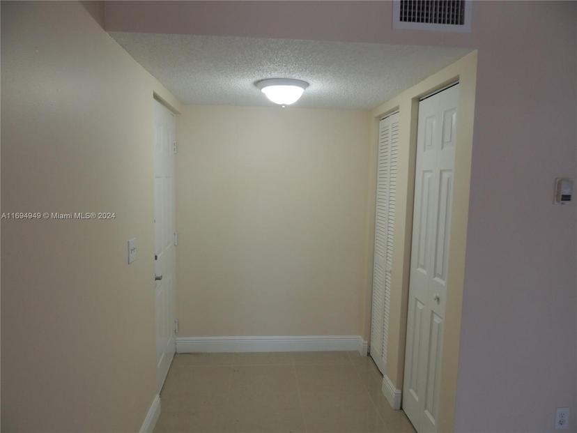 Picture of 2640 S University Dr # 117, Davie FL 33328