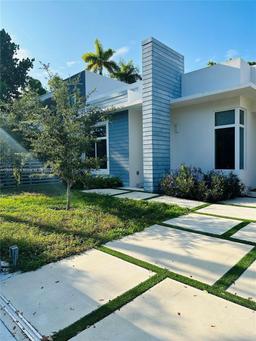 Picture of 3586 Franklin Ave, Miami, FL 33133