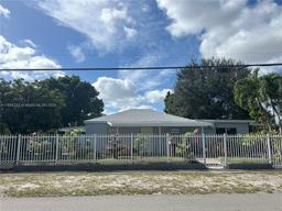 Picture of 290 SE 9 Ave, Hialeah, FL 33010