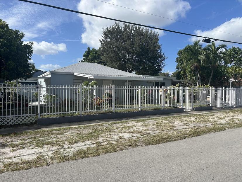 Picture of 290 SE 9 Ave, Hialeah FL 33010