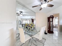 Picture of 4161 Coral Tree Cir # 362, Coconut Creek, FL 33073